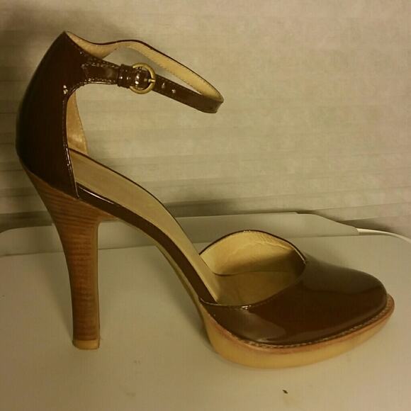 Boutique 58 Brown Patent Leather Heel. 8.5M - Picture 2 of 5